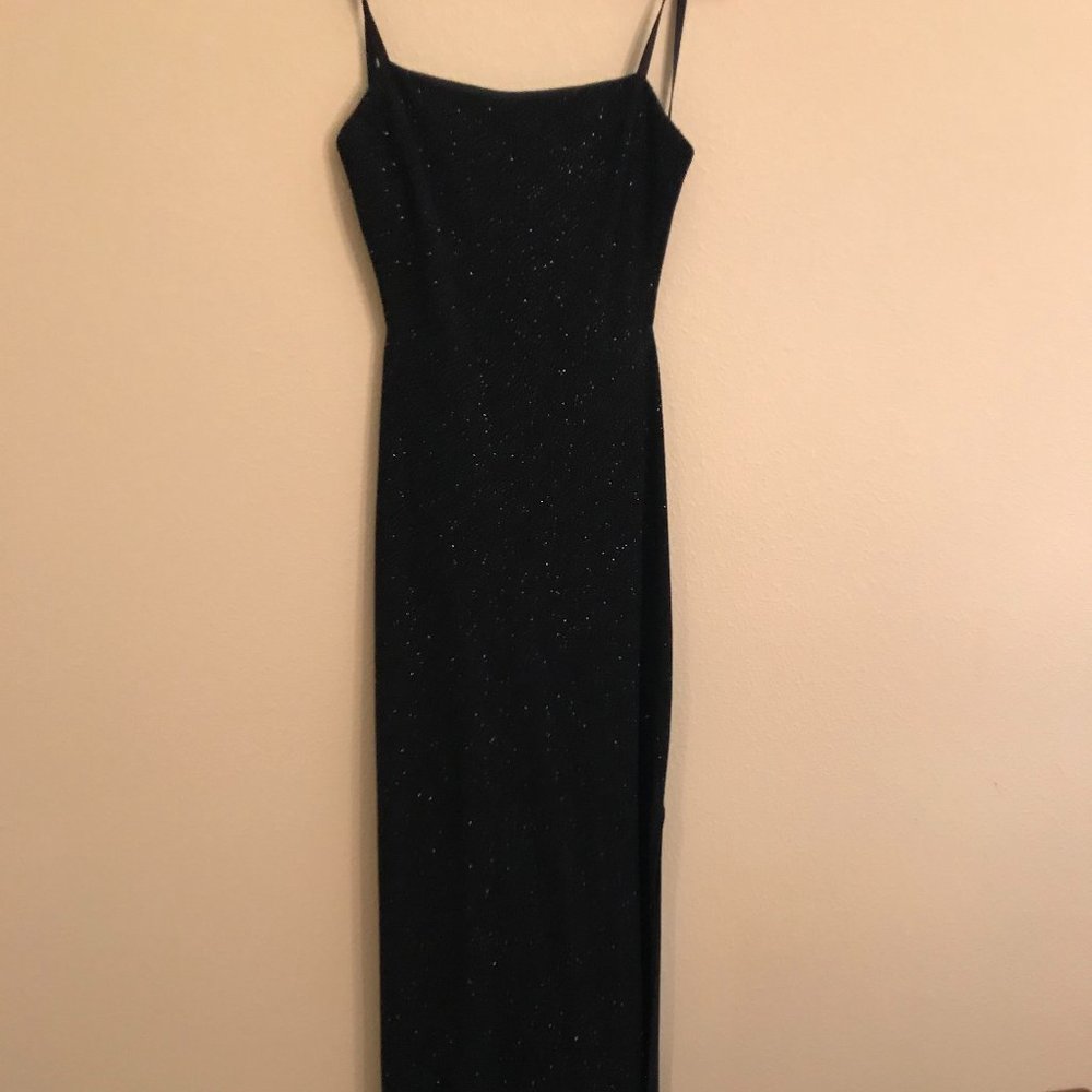 Holiday Appropriate / Flattering Black Dress, Size 6